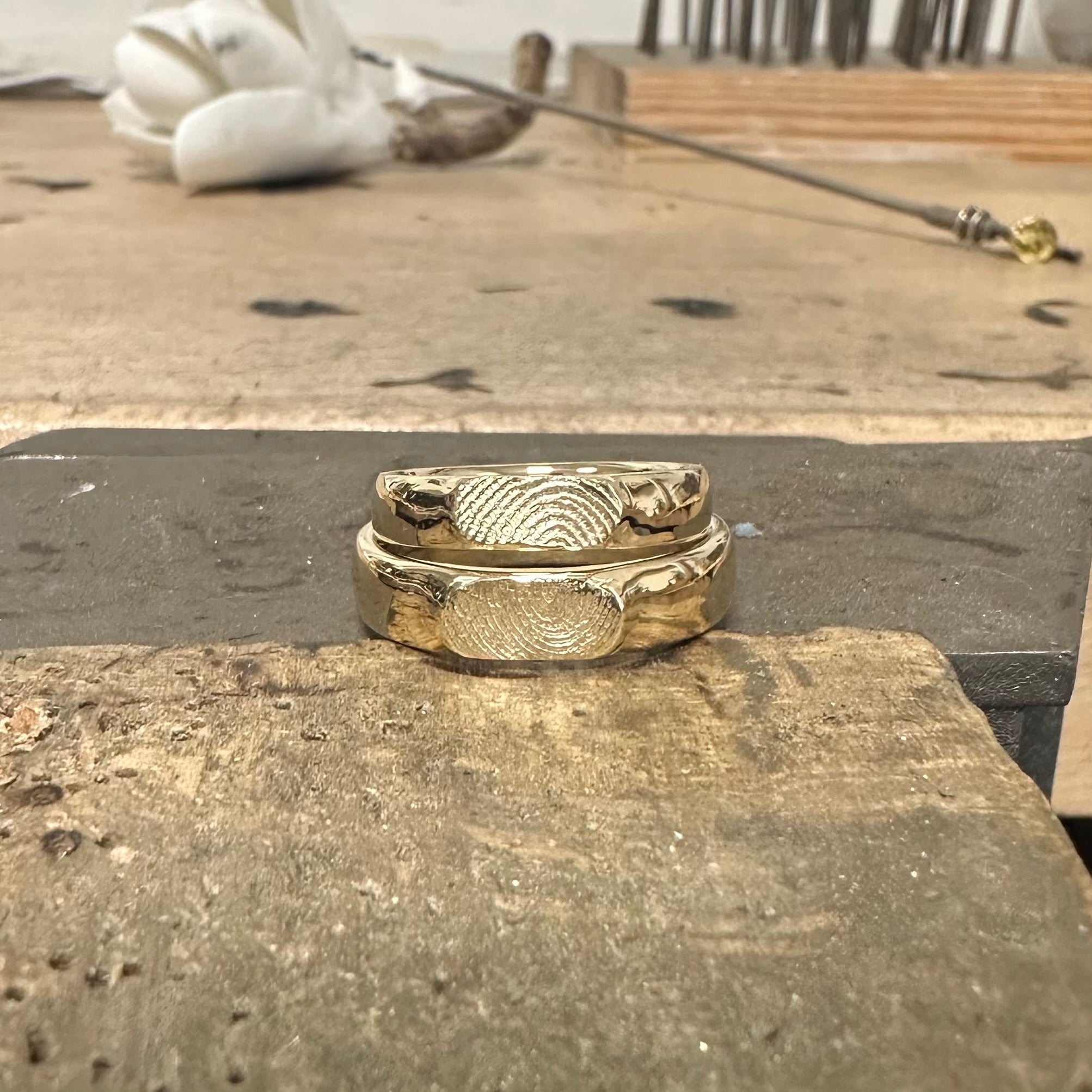 Ringe mit Fingerabdruck